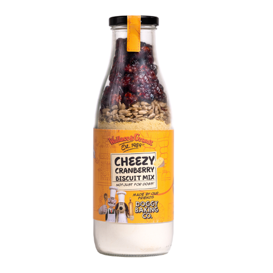 Wallace & Gromit Cheezy Cranberry Biscuit Doggy Baking Co Mix -750ml